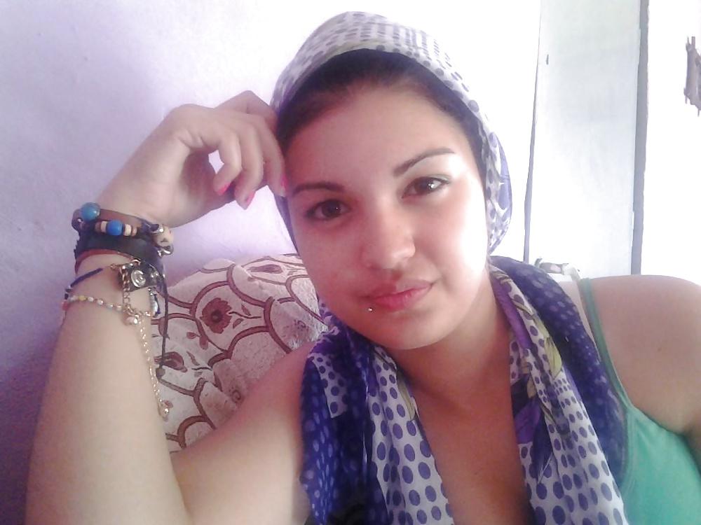 25P Turkish cherry teen! Pervert comments please!