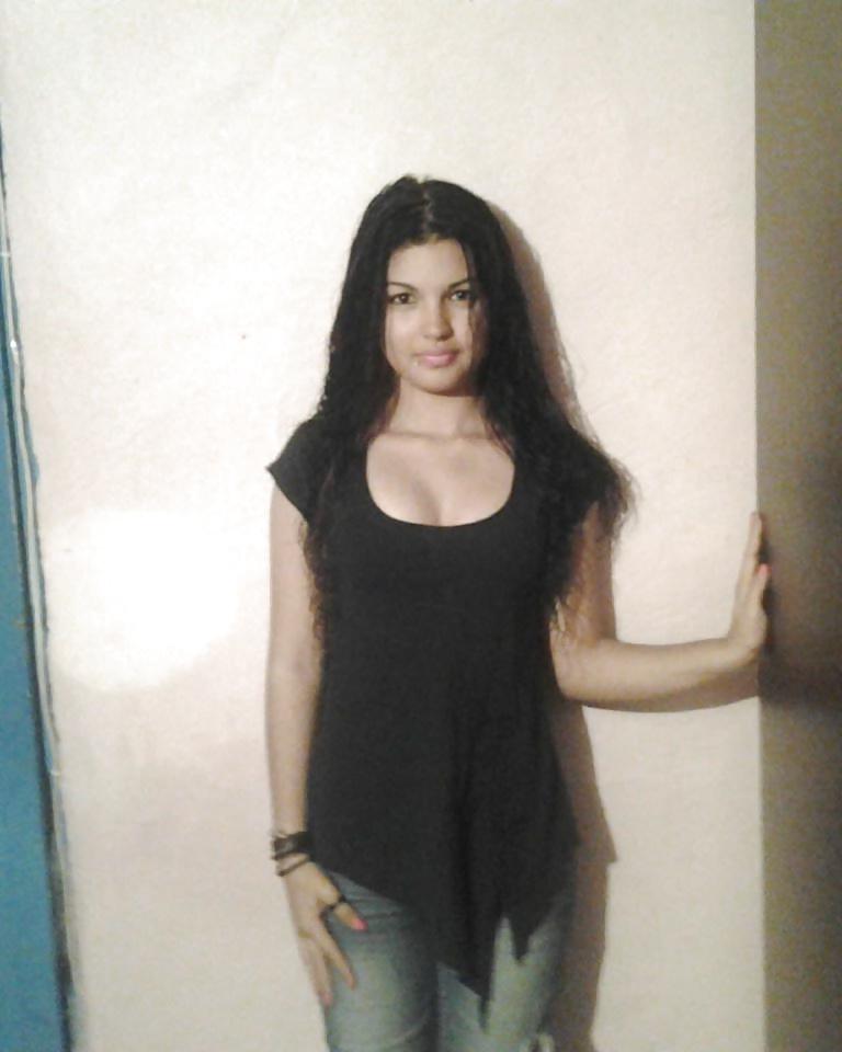 25P Turkish cherry teen! Pervert comments please!