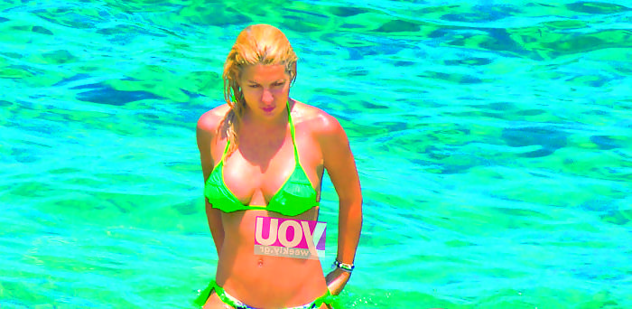 5P GREEK CELEB MATURE HELEN MENEGAKH