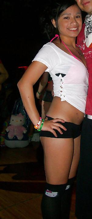 17P Facebook hoe non nude