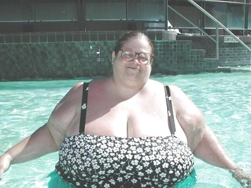 10P More mature bbw big tits