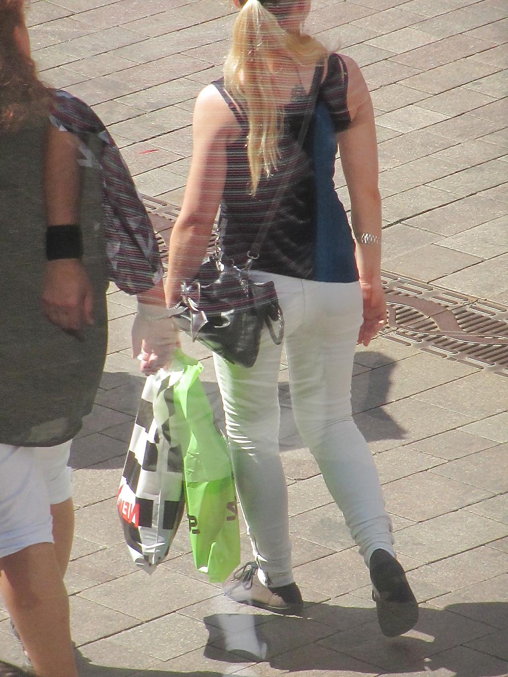 10P Jeans Ass Voyeur 20 Voyeur