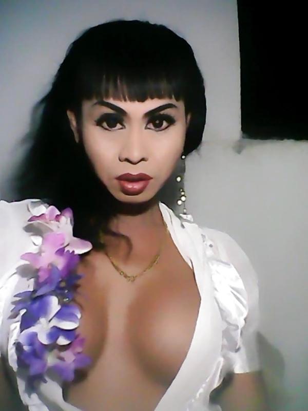 25P Real Thai-Ladyboy