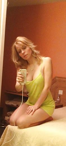 10P Milf sexy non nude