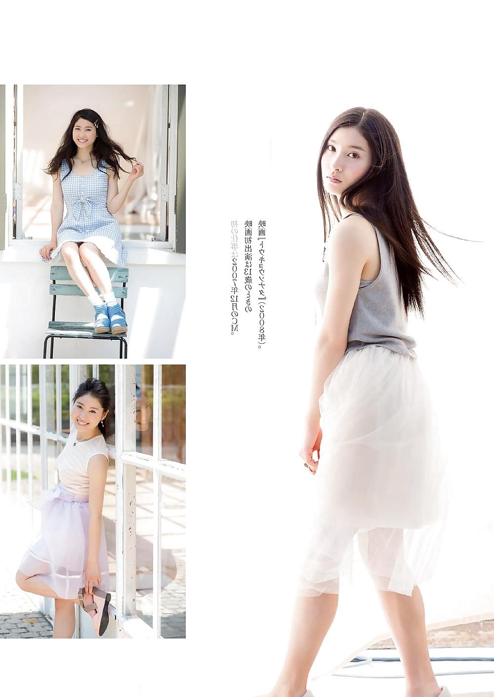 25P Cute asian girls