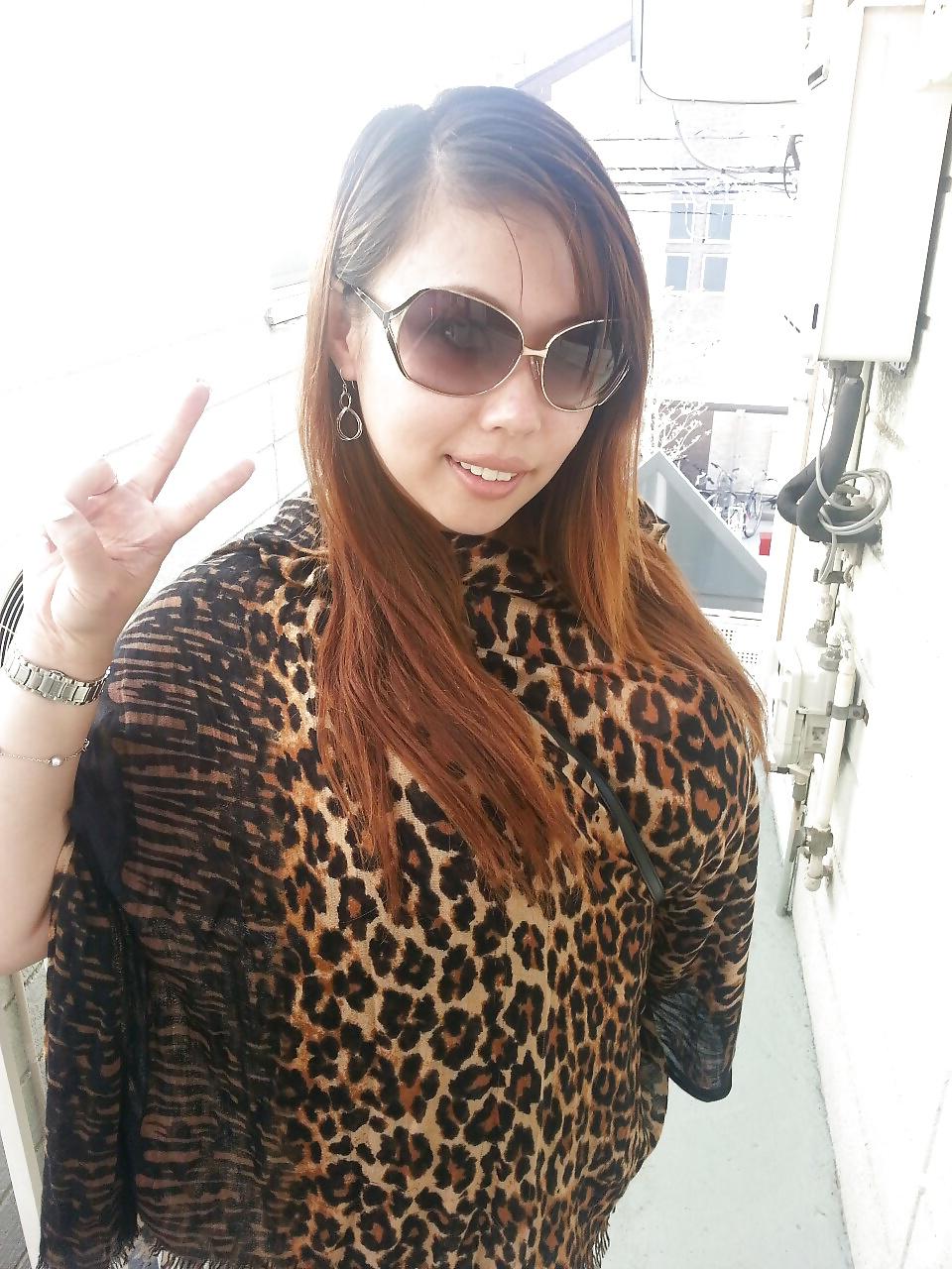 25P Asian Babe Big Tits Amateur part 14