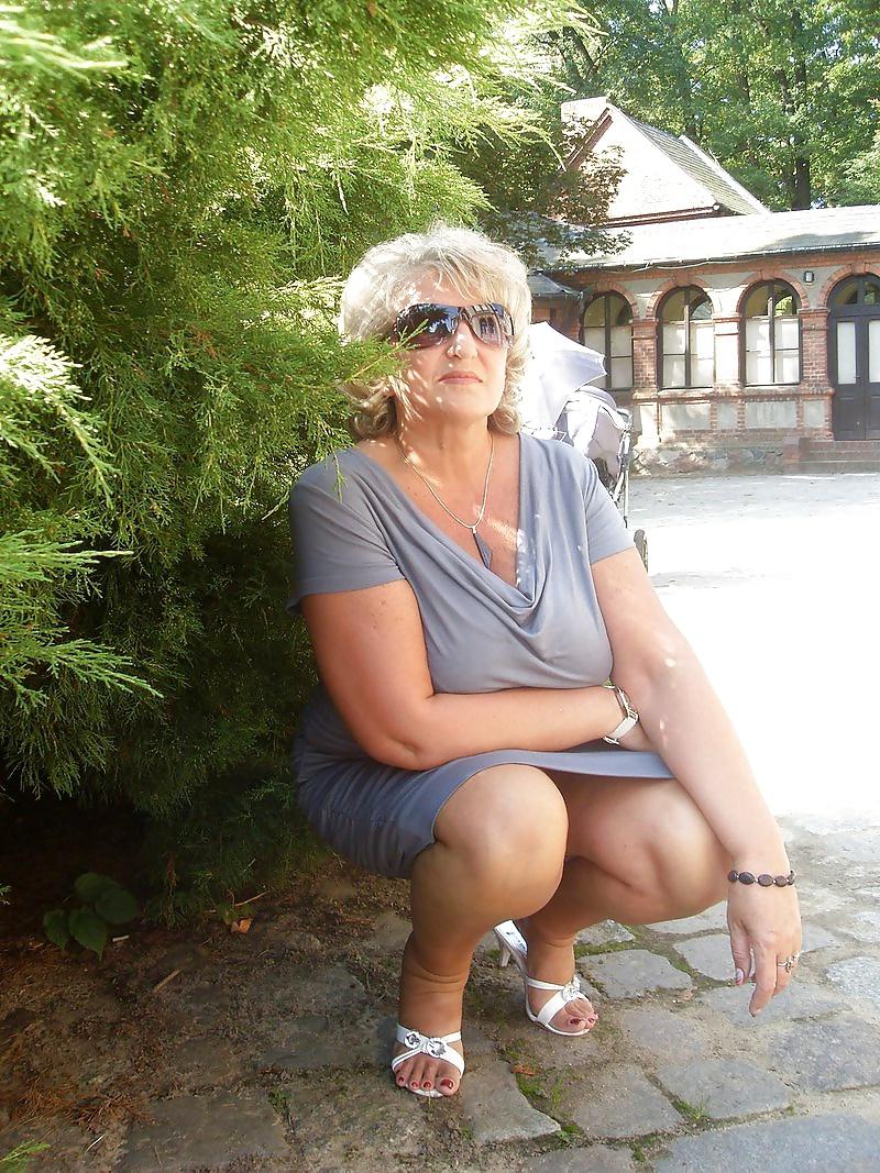 25P Granny Slut