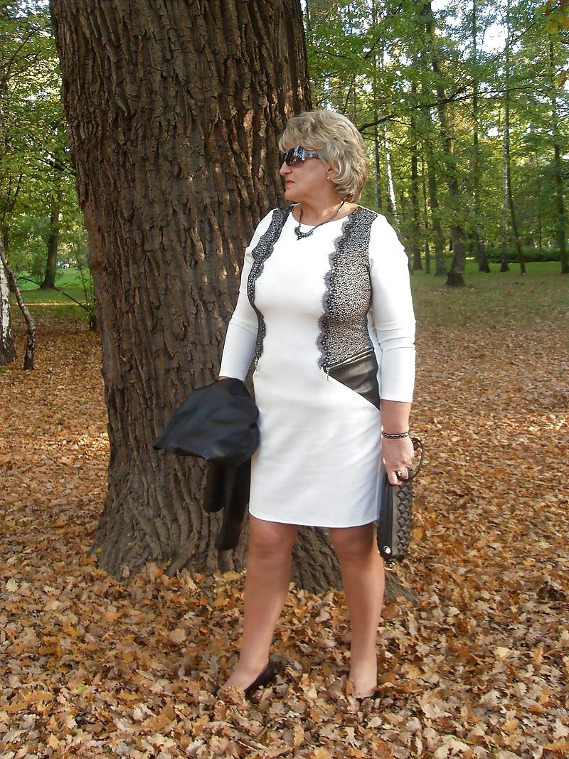 25P Granny Slut