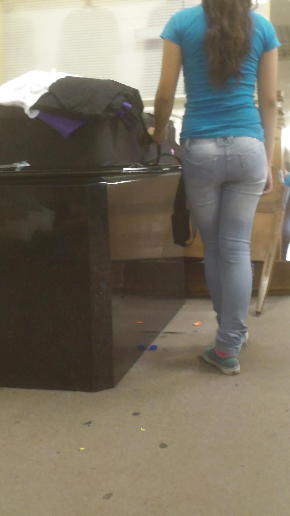25P Fine teen ass & butt in tight jeans