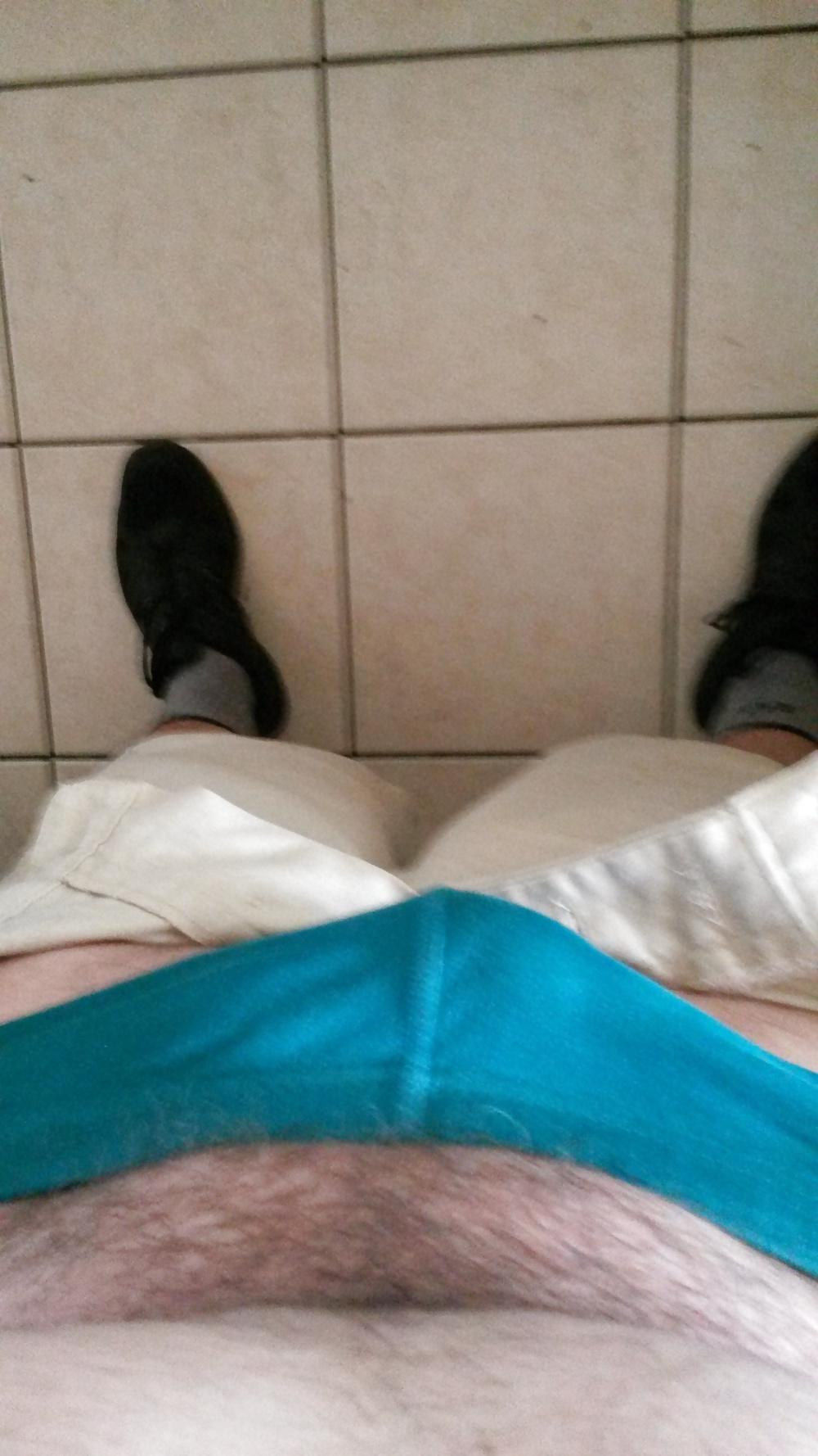 25P Me rubbing my cock in blue pants