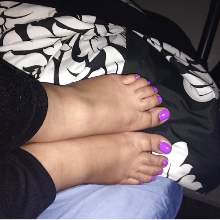 25P Beautiful BBW Feet