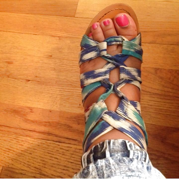 25P Beautiful BBW Feet