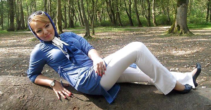 20P Persian Girls From FB 3