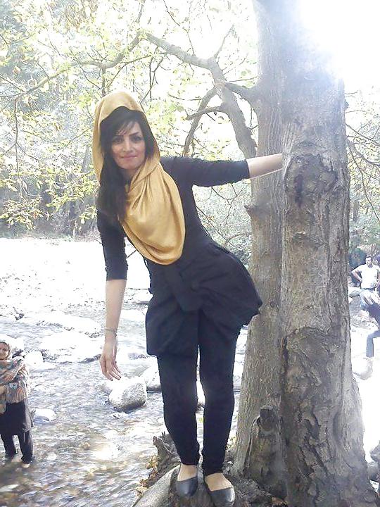 20P Persian Girls From FB 3