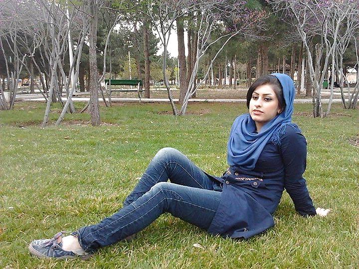 20P Persian Girls From FB 3