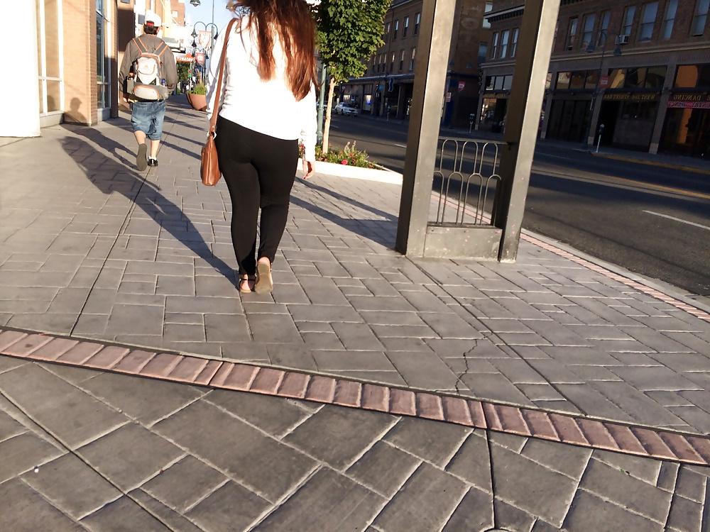 6P 18 year old, candid, big butt in black tights