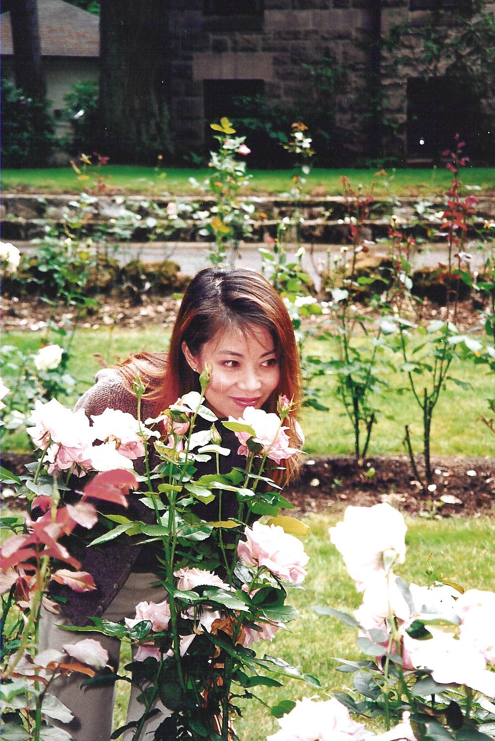 25P Asian Sexy Beauty Clothed