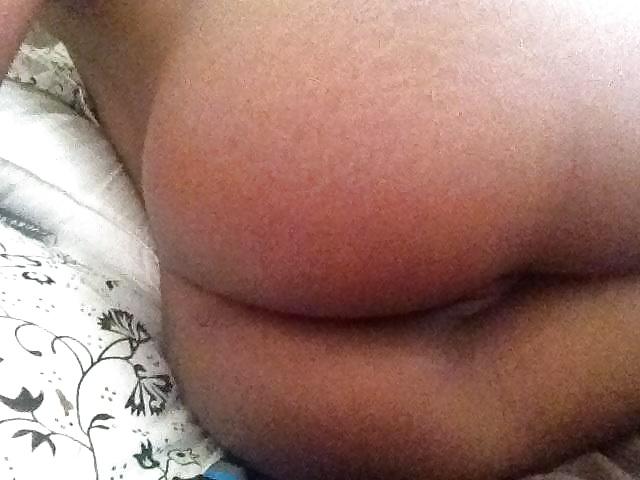7P Sexy black girl bares all