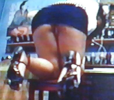 25P butt and body pics in different positions part 1