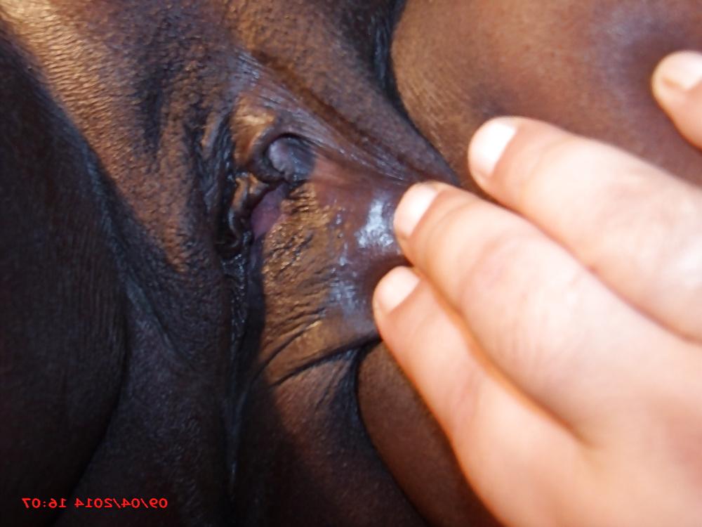 17P Amateur ebony pussy