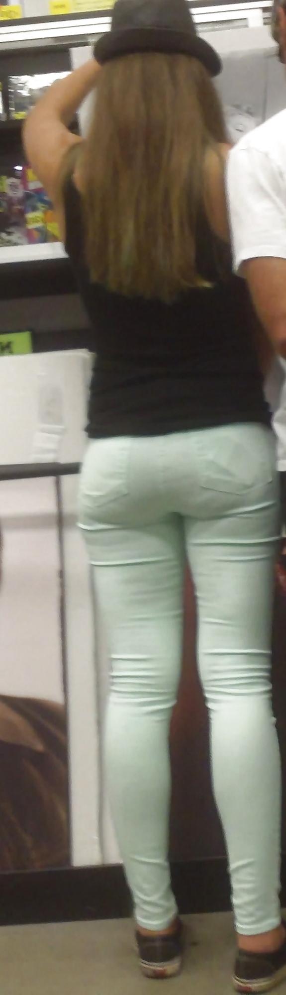 25P Big juicy teen ass & butt in jeans