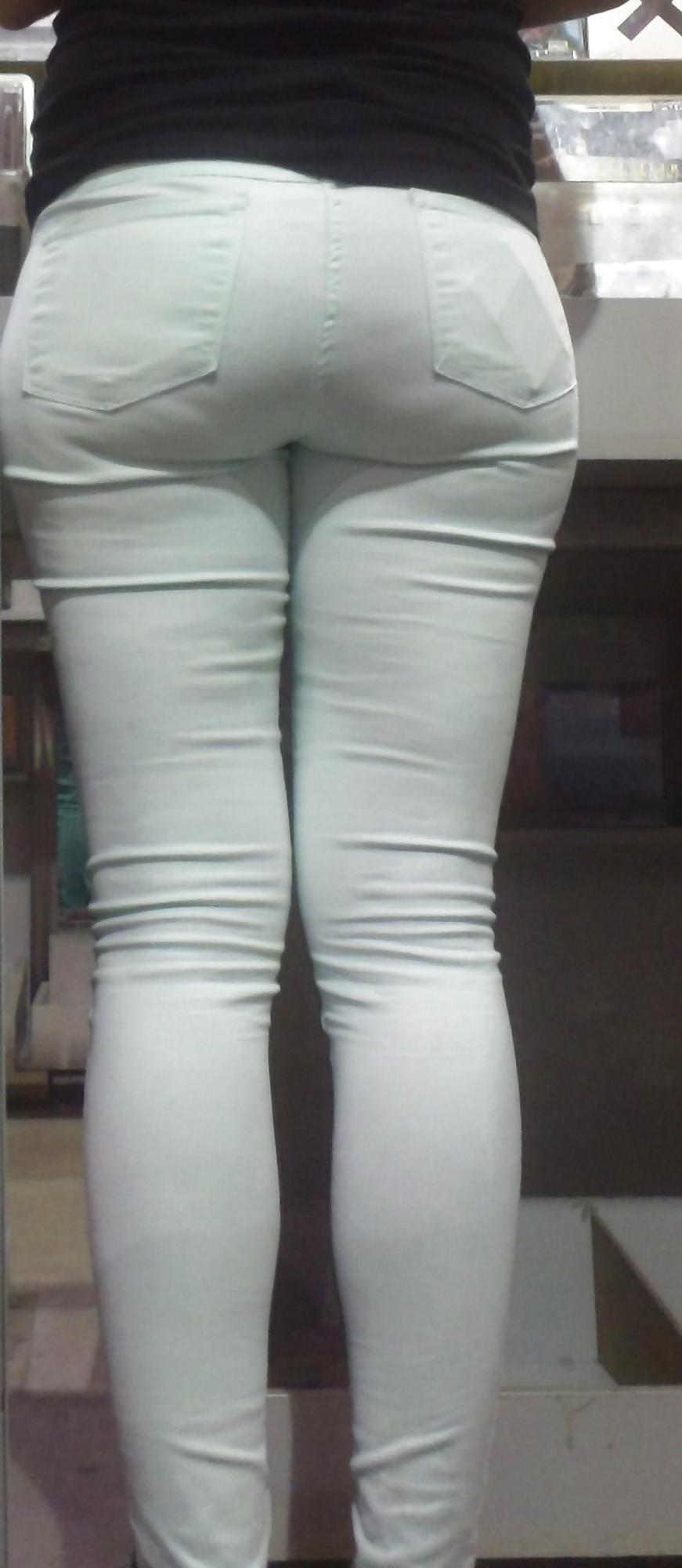 25P Big juicy teen ass & butt in jeans