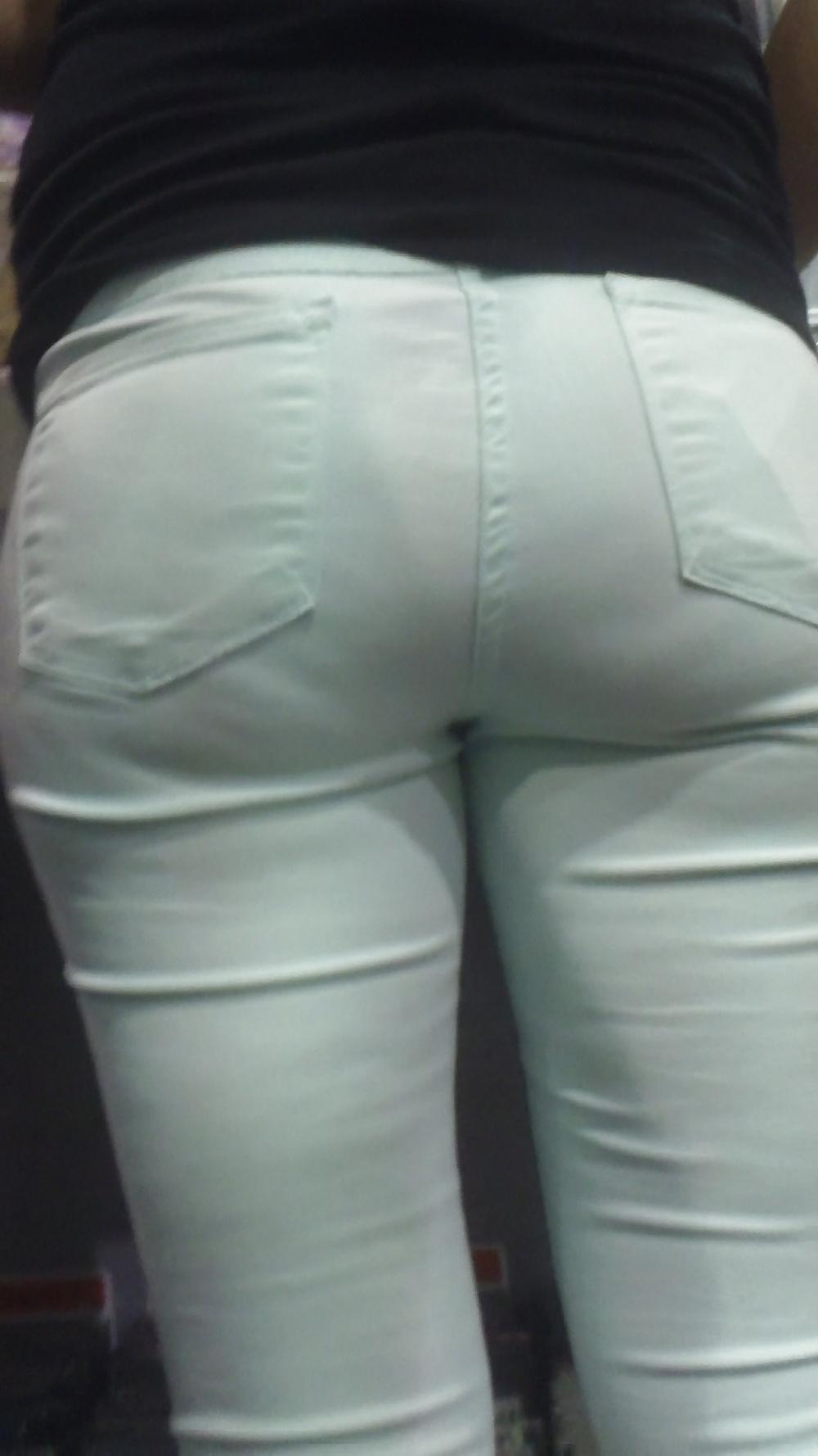 25P Big juicy teen ass & butt in jeans
