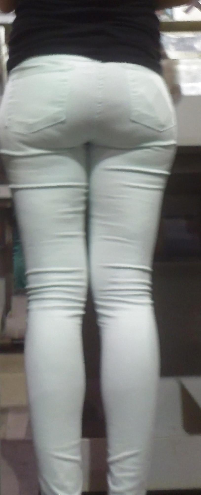 25P Big juicy teen ass & butt in jeans