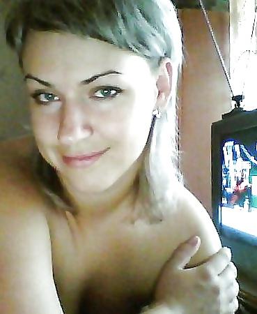 25P Russian Milf Inna Morozova
