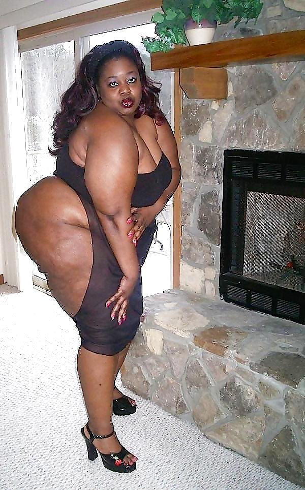 15P Ebony-Latina-Asian BBWs: League Of Extraordinary Women #40