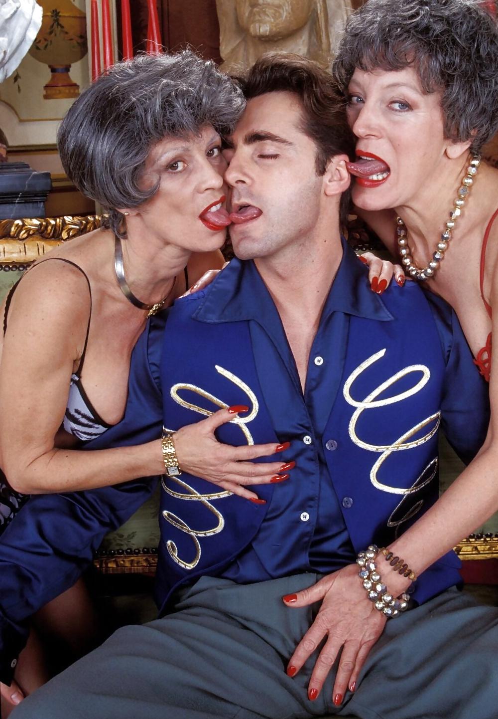 25P Two Retro Granny Share A Man