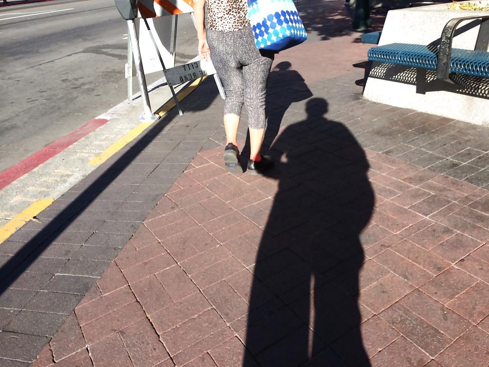 15P Juicy Mature Latina Butt 001