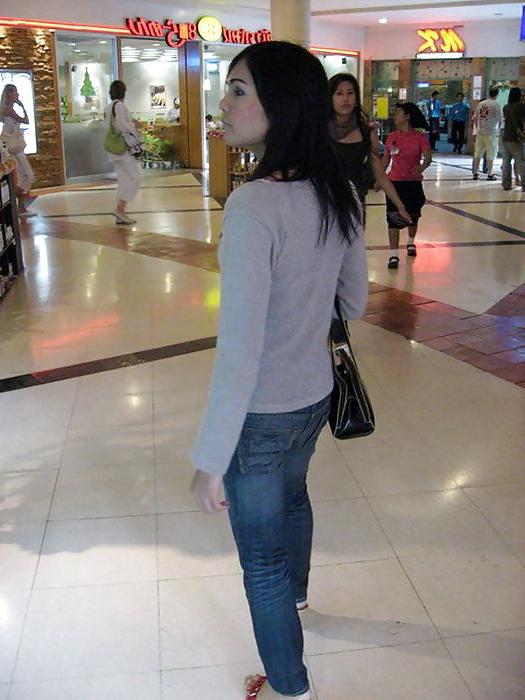 25P Pattaya Ladyboy Kob