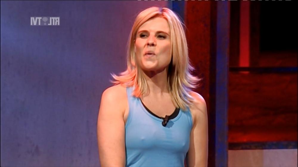 25P Poking nipples (2)