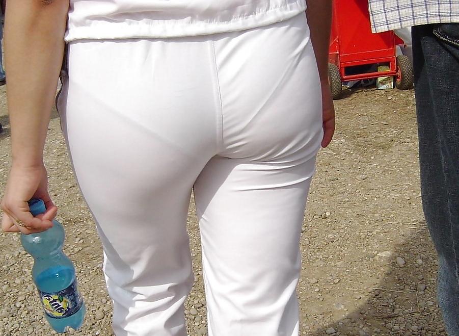 25P VPL - Visible Pantylines 6