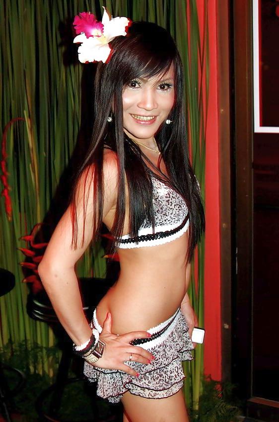 25P Ladyboy Mimi from Bangkok