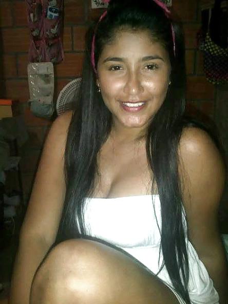 25P Megamix Amigas de Carolina (Colombianas Non-Nude)