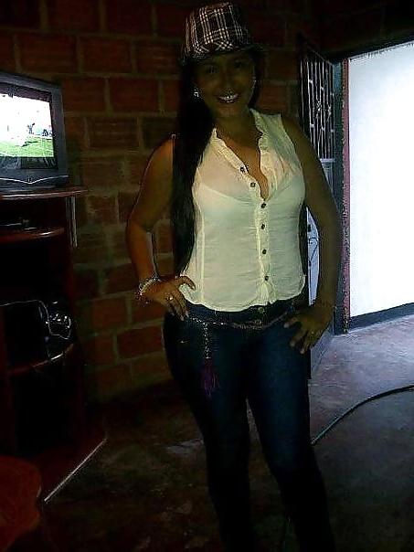 25P Megamix Amigas de Carolina (Colombianas Non-Nude)