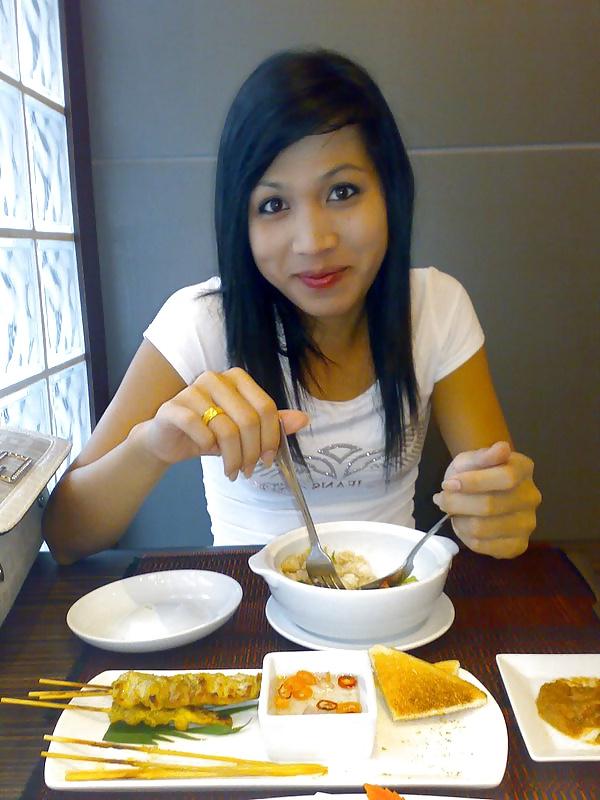 25P Pattaya Ladyboy Aum aka Am