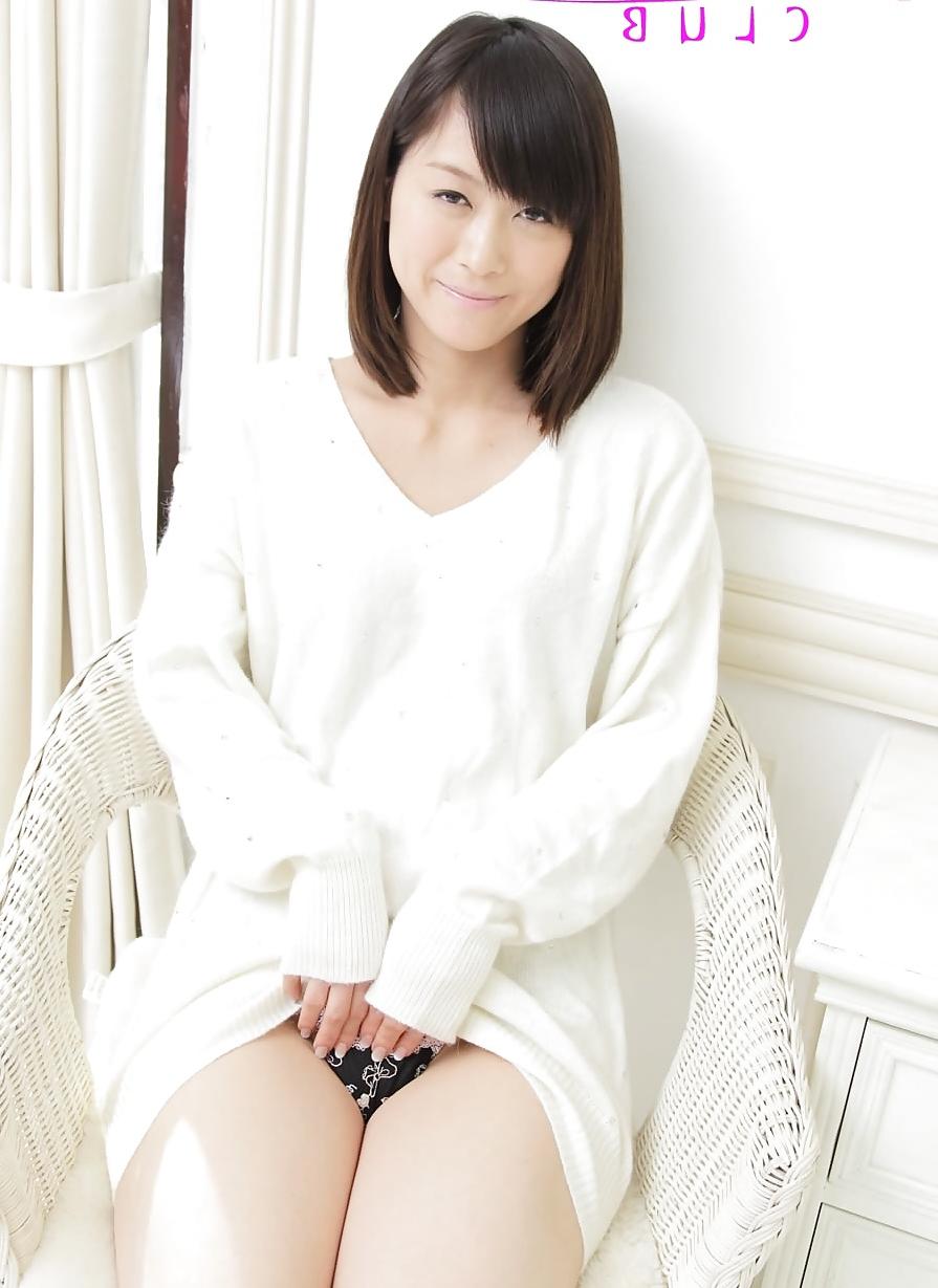 24P Clothed and nude 18 Japanese Girls