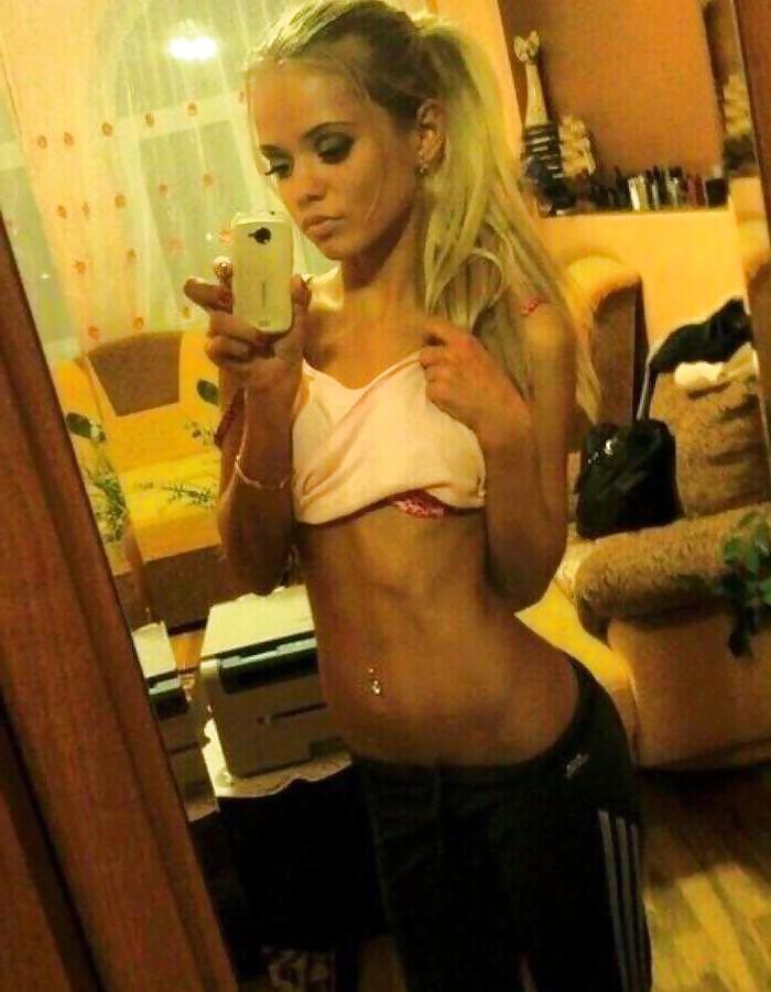 25P Sexy Non Nude