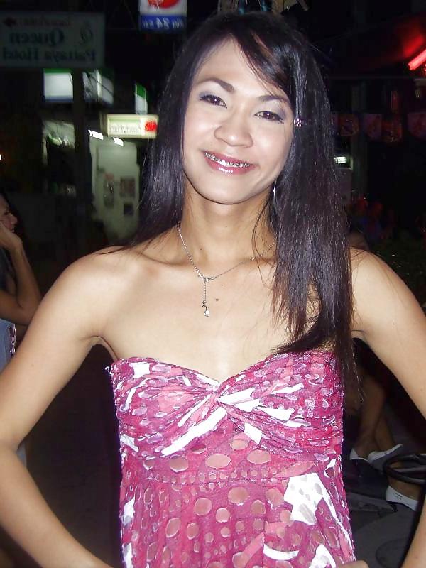 25P Pattaya Ladyboy Som aka Aem