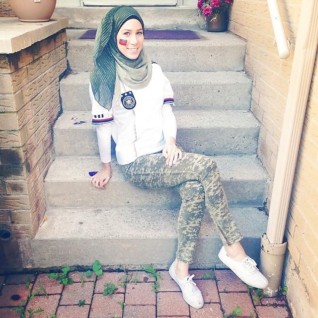 17P Sexy hijabi girll  - she's virgin ...