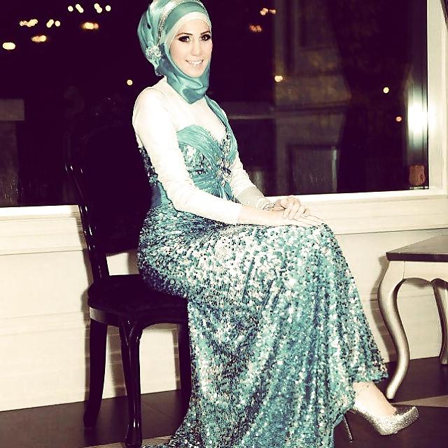 17P Sexy hijabi girll  - she's virgin ...
