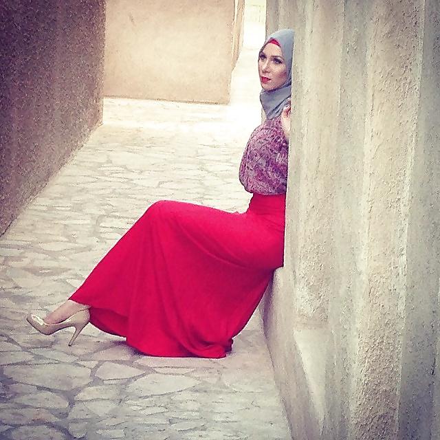 17P Sexy hijabi girll  - she's virgin ...