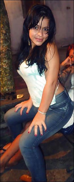25P Hot Sri Lankan Models (Non-Nude)
