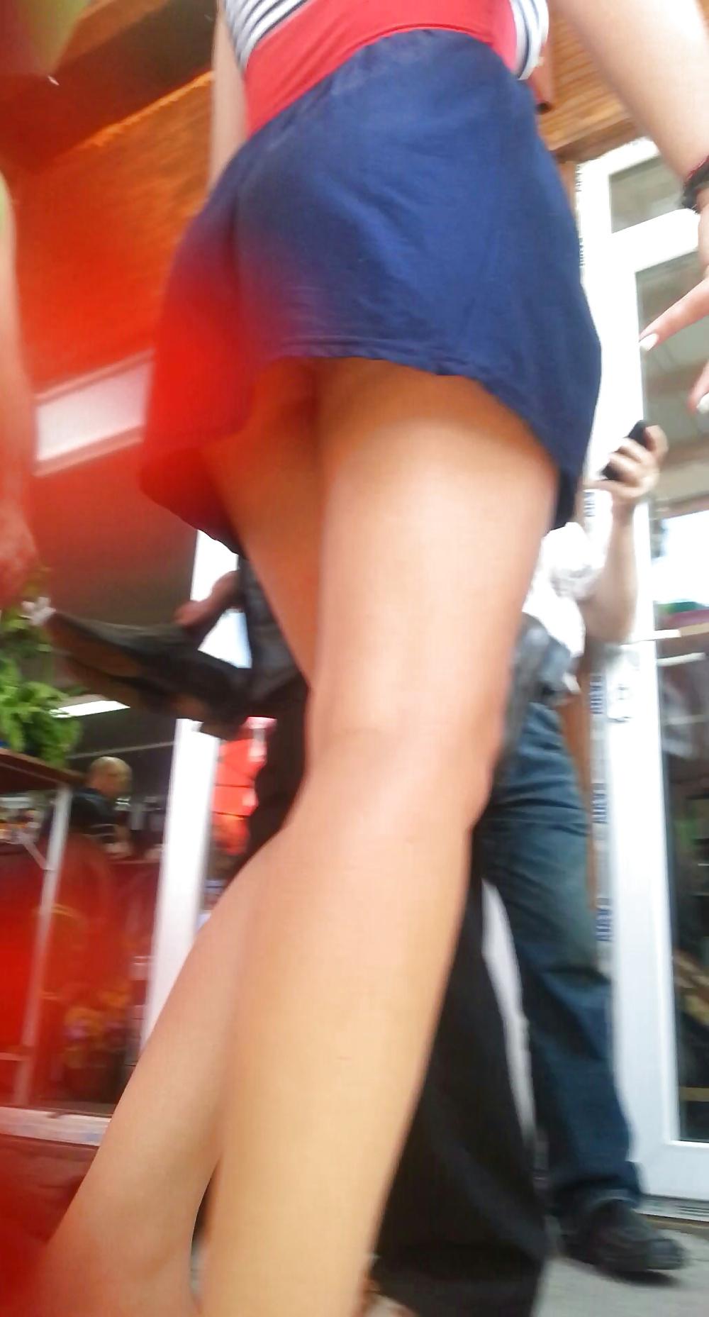 10P Spy sexy teens upskirt romanian