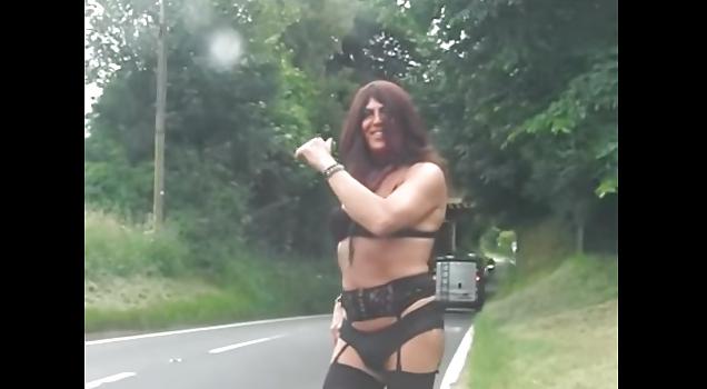 9P travesti salope exhib