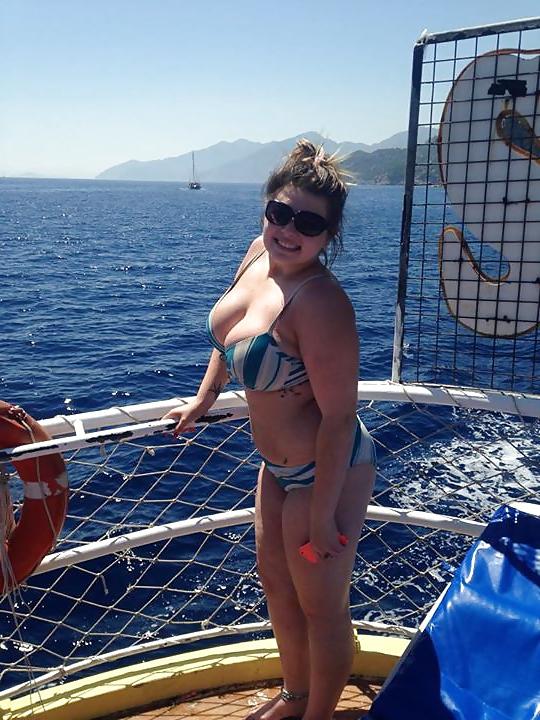 25P Bikini mix non nude