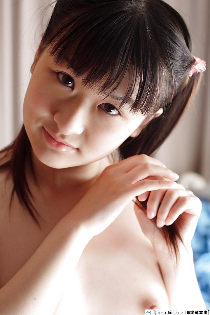 25P Young Asian Girls
